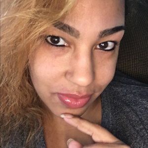 Meet your Posher, Zulma